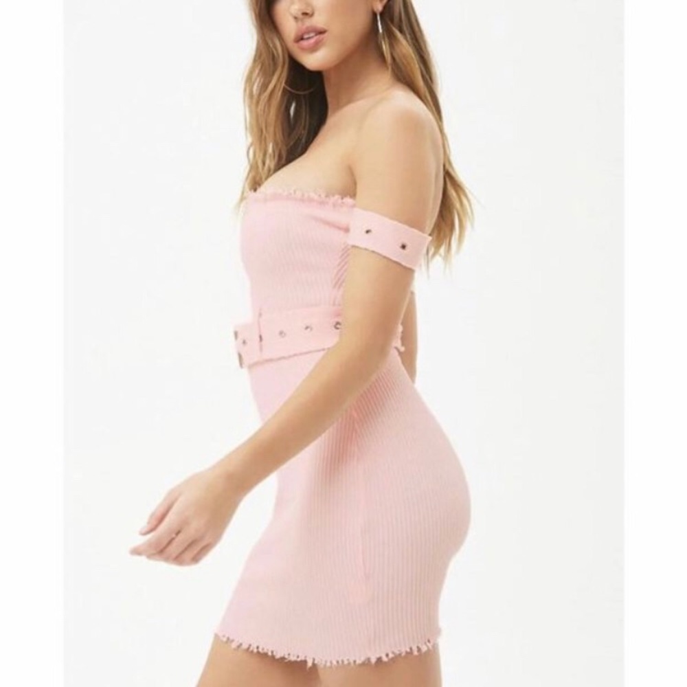 OFF SHOULDER RIBBED DRESS